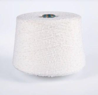 Kuinka korkean suorituskyvyn kulutusta kestävä polyesterilanka parantaa kankaan kestävyyttä?